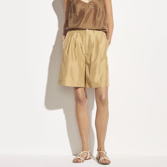 Vince Pants - NWT Vince Drapey Silk Habotai Short in Sun Khaki size 6